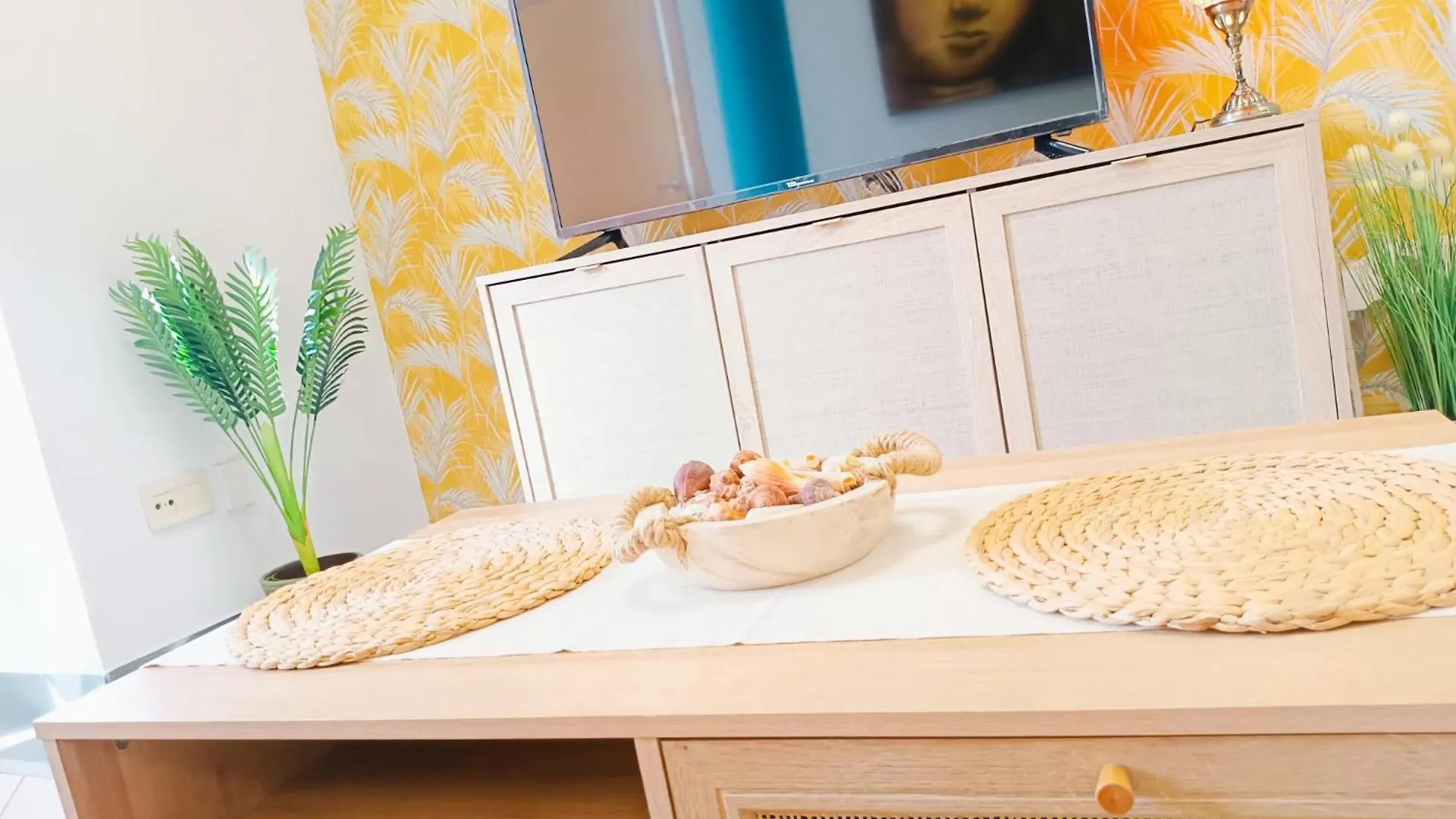 Apartamento El Dorado Cerca Del Mar Malaga Apartment