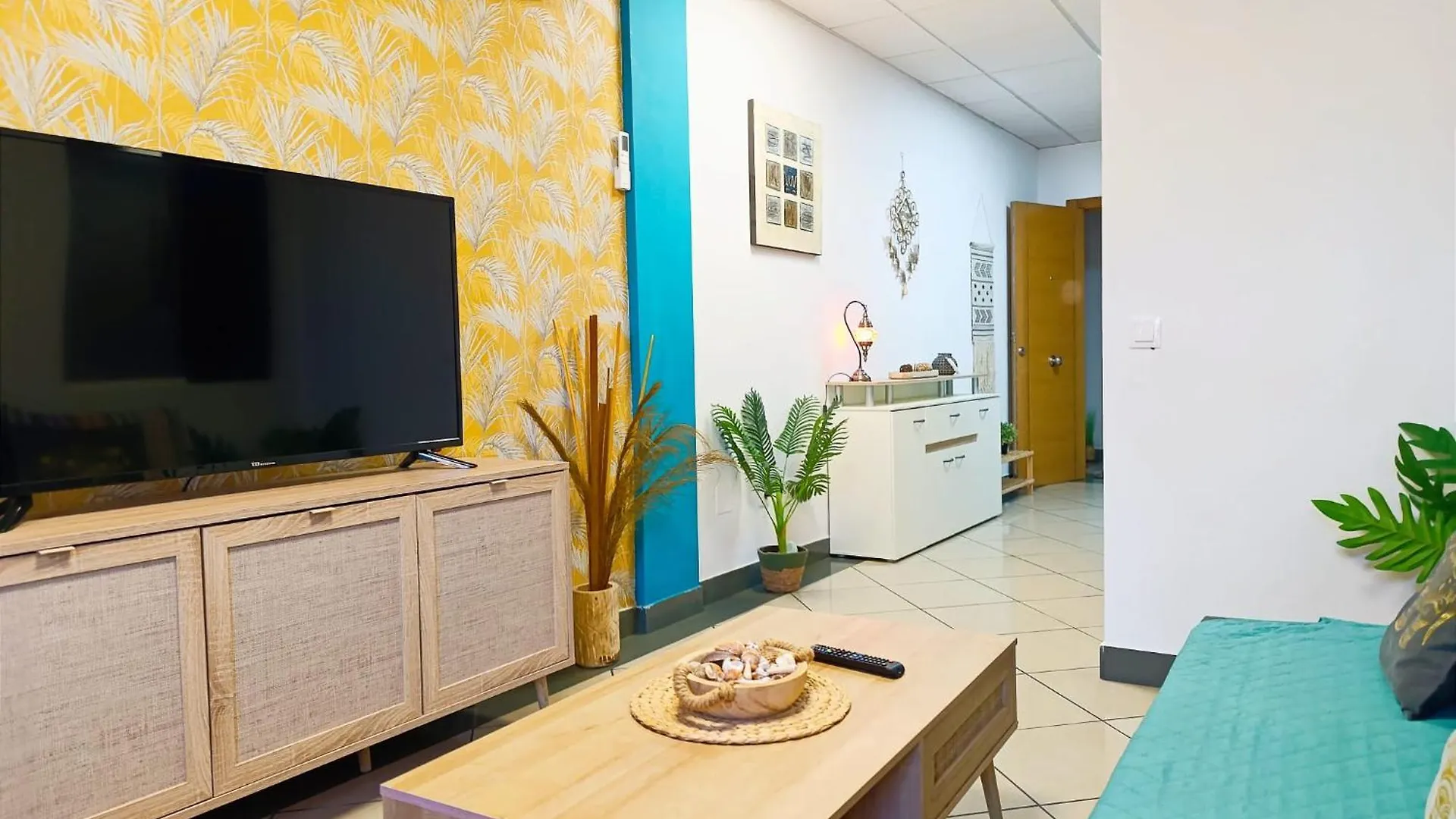 Apartamento El Dorado Cerca Del Mar Malaga Apartment
