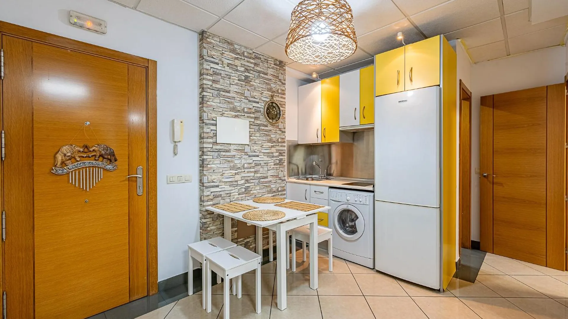 Apartment Apartamento El Dorado Cerca Del Mar Malaga
